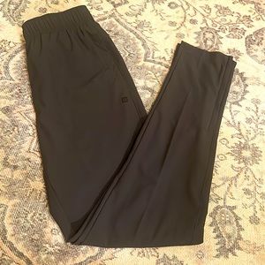 Eight workout pants size S.
